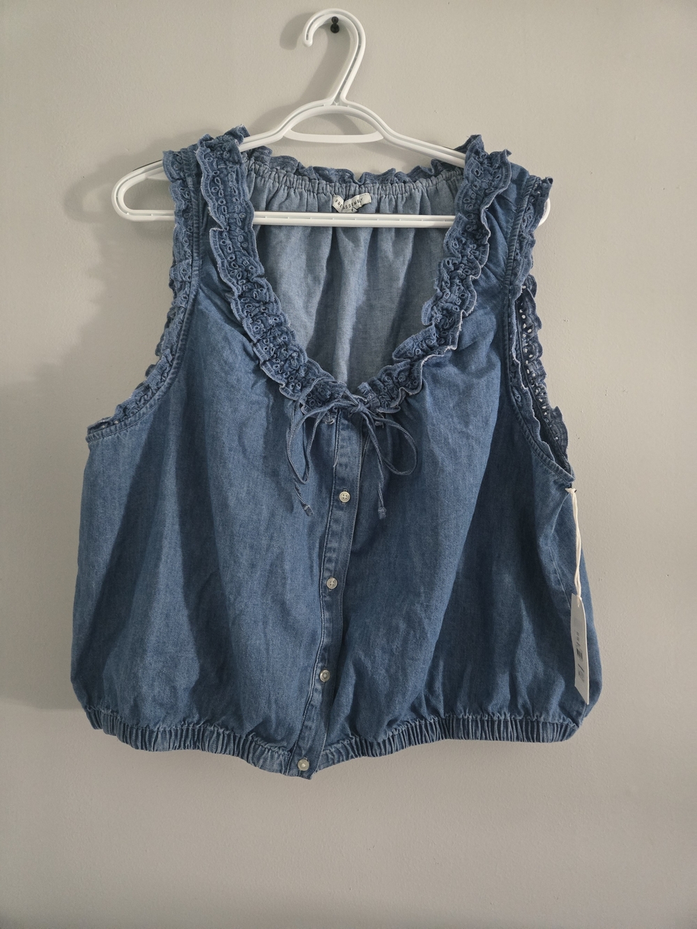 Sleeveless Denim Ruffle-Trim Top - Blue